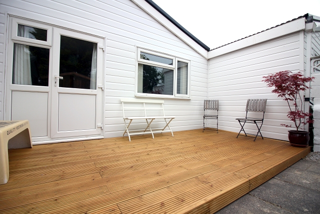 How To Fit Decking In Your Garden