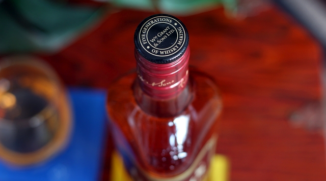 grants-whisky-bottle-cap