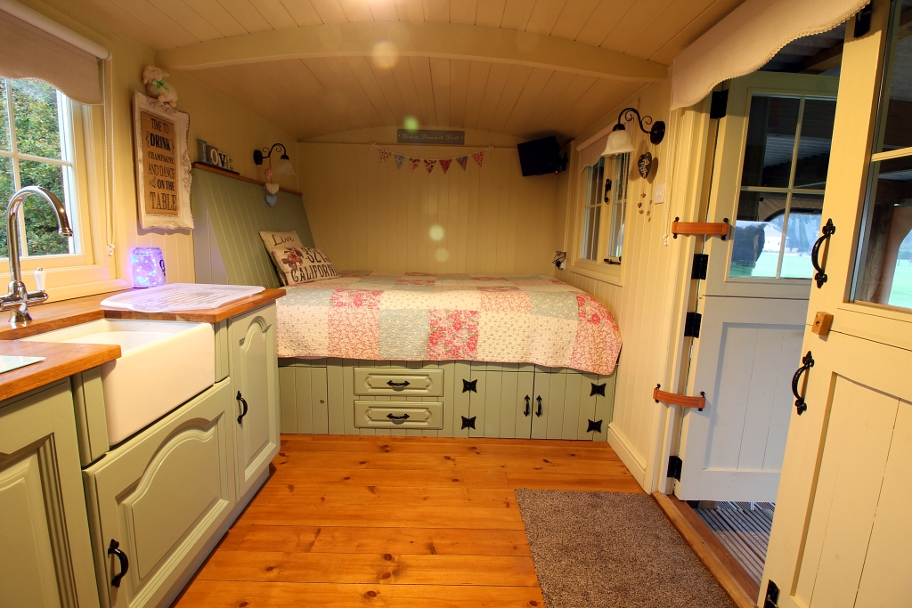 Hampshire Shepherds Hut Bedroom