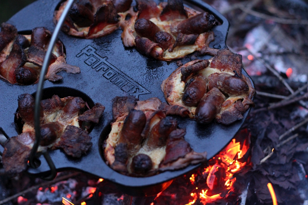 Petromax MF6 cast-iron muffin tin  Advantageously shopping at
